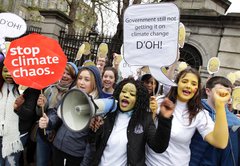 D'OH! at the Dáil (Mark Stedman, Photocall Ireland NO FEE)